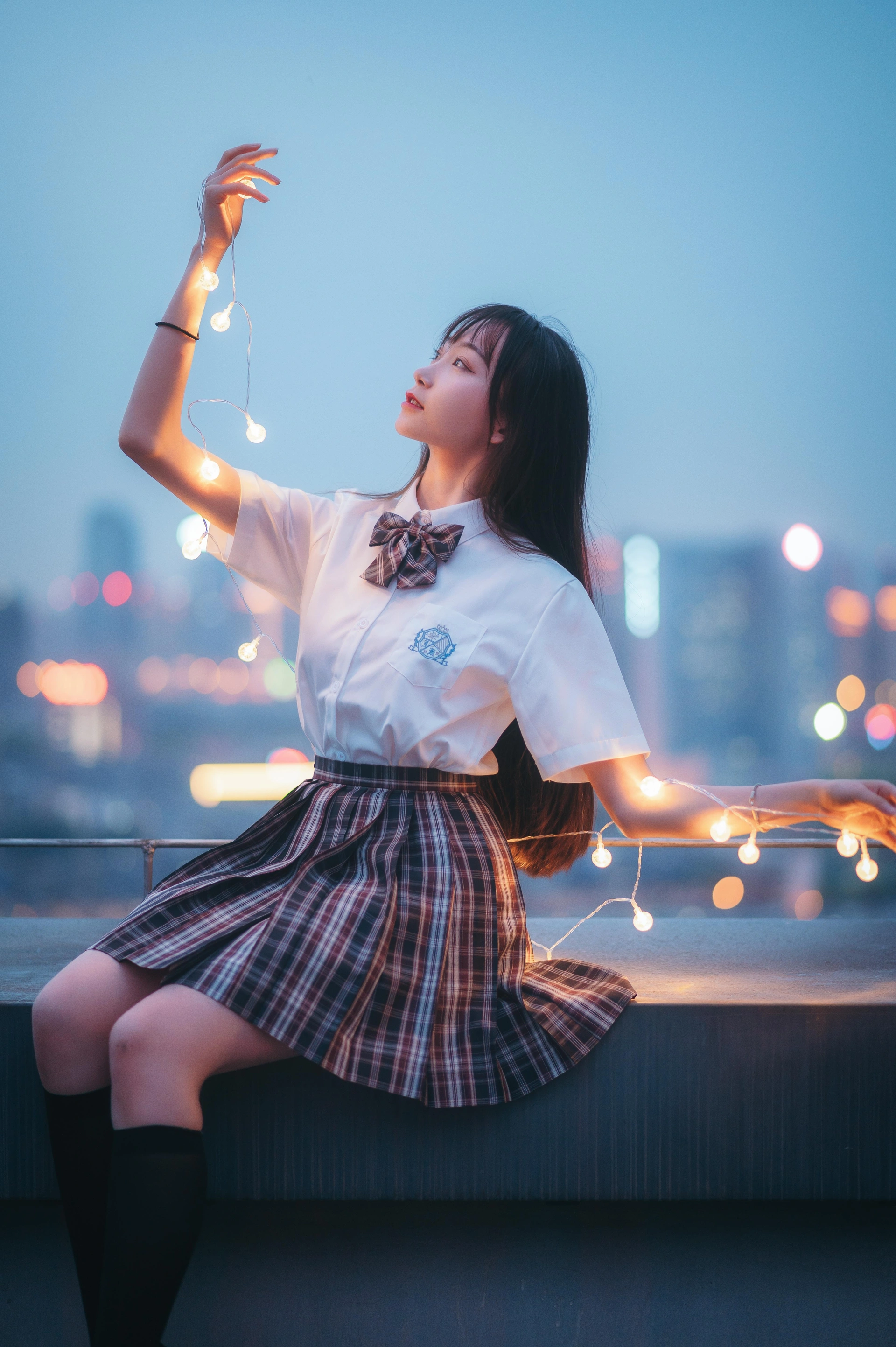 拿相机的执义-品图吧